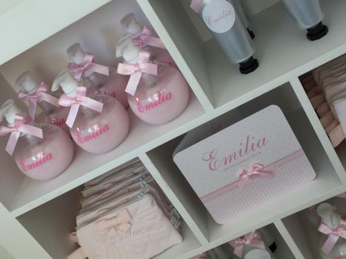 Bonino doopsuiker zeep roze wit strikje meisje Wevelgem levering materniteit